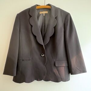 Vintage Nipon Boutique black blazer with scalloped detail, size 16